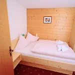 Ahnenhöfl Apartment Partenen
