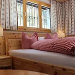 Ahnenhöfl Apartment