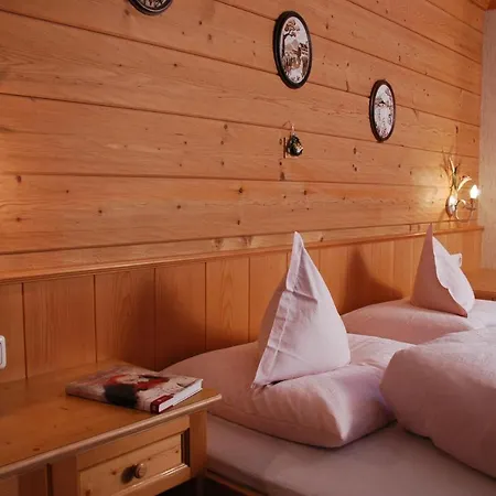 Ahnenhoefl Apartament